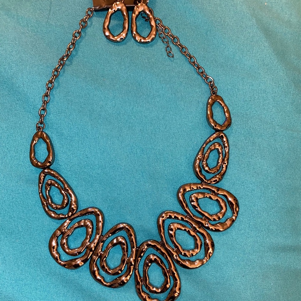 Gunmetal necklace